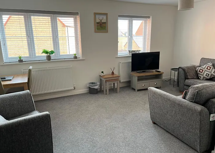 Whole House Modern Detached 2 Bedroom Coach House In Spalding