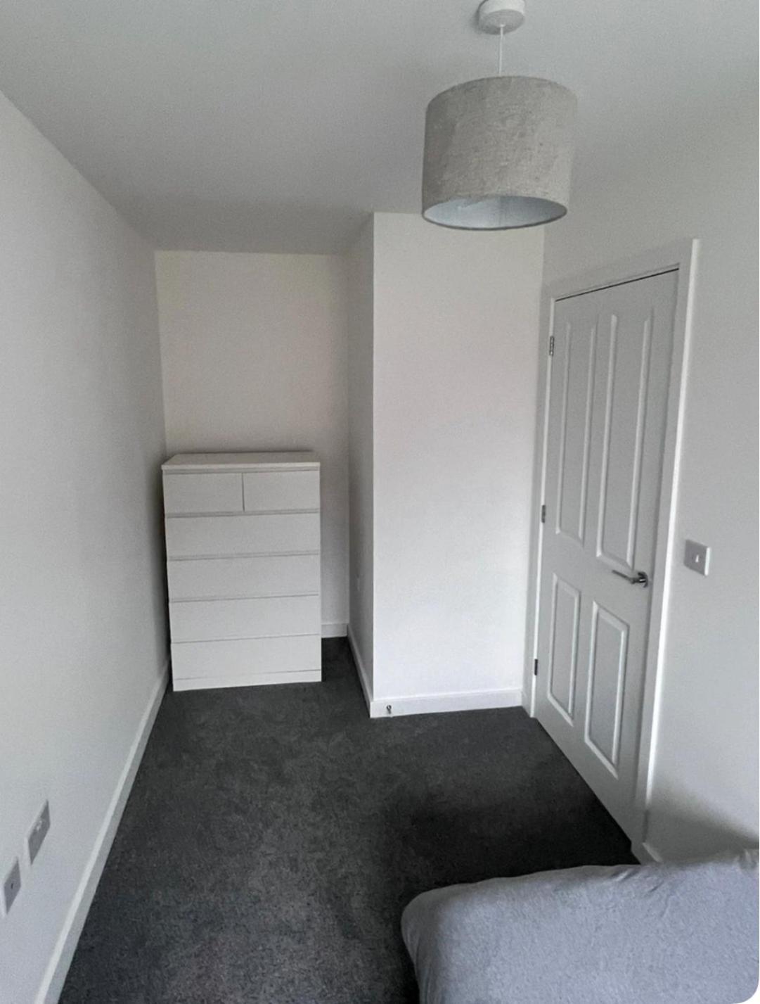 Whole House Modern Detached 2 Bedroom Coach House In *